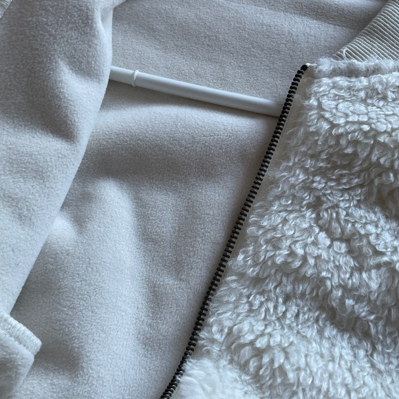 Sherpa Bomber - Picture 7 of 7